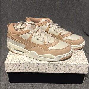 Women's Air Jordan 4